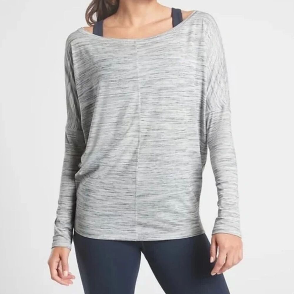 Athleta Essence Flow Dolman Long Sleeve Top Oversized Heathered Gray Sz M Yoga